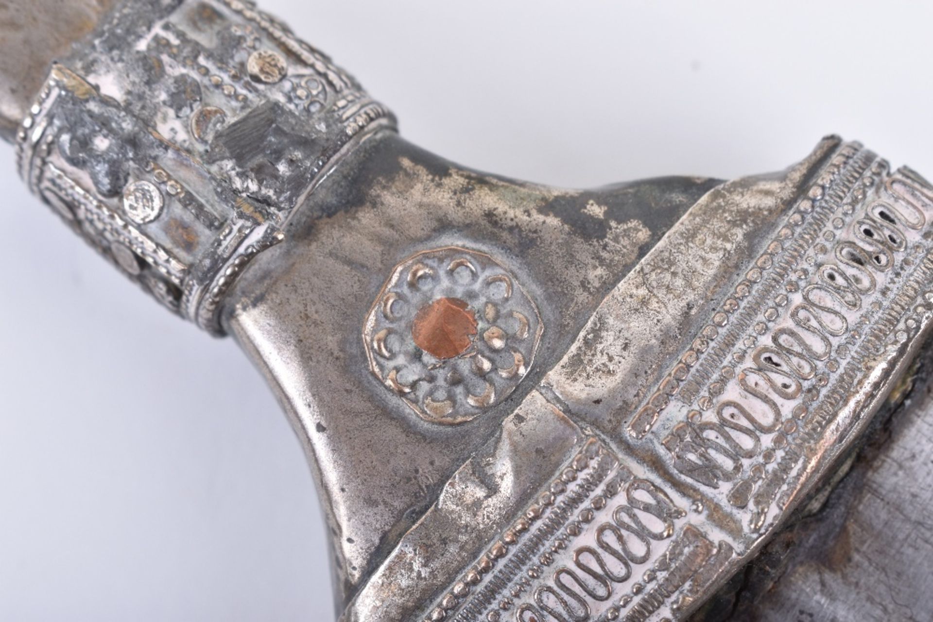 Large Arab Low-Grade Silver Mounted Dagger Jambya - Image 12 of 21