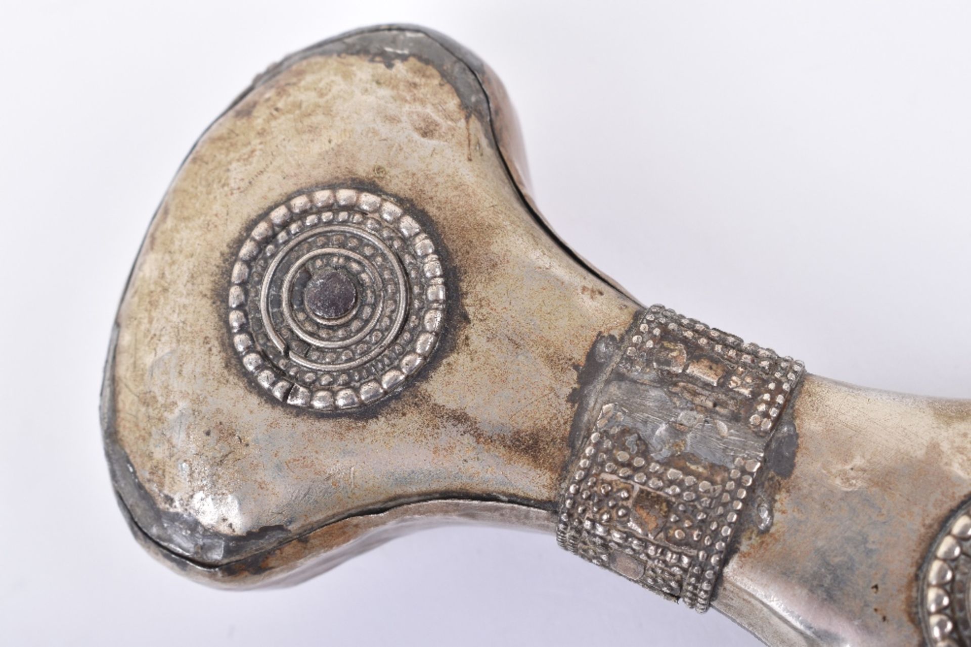 Large Arab Dagger Jambya Probably from the Hadhramaut - Image 11 of 17