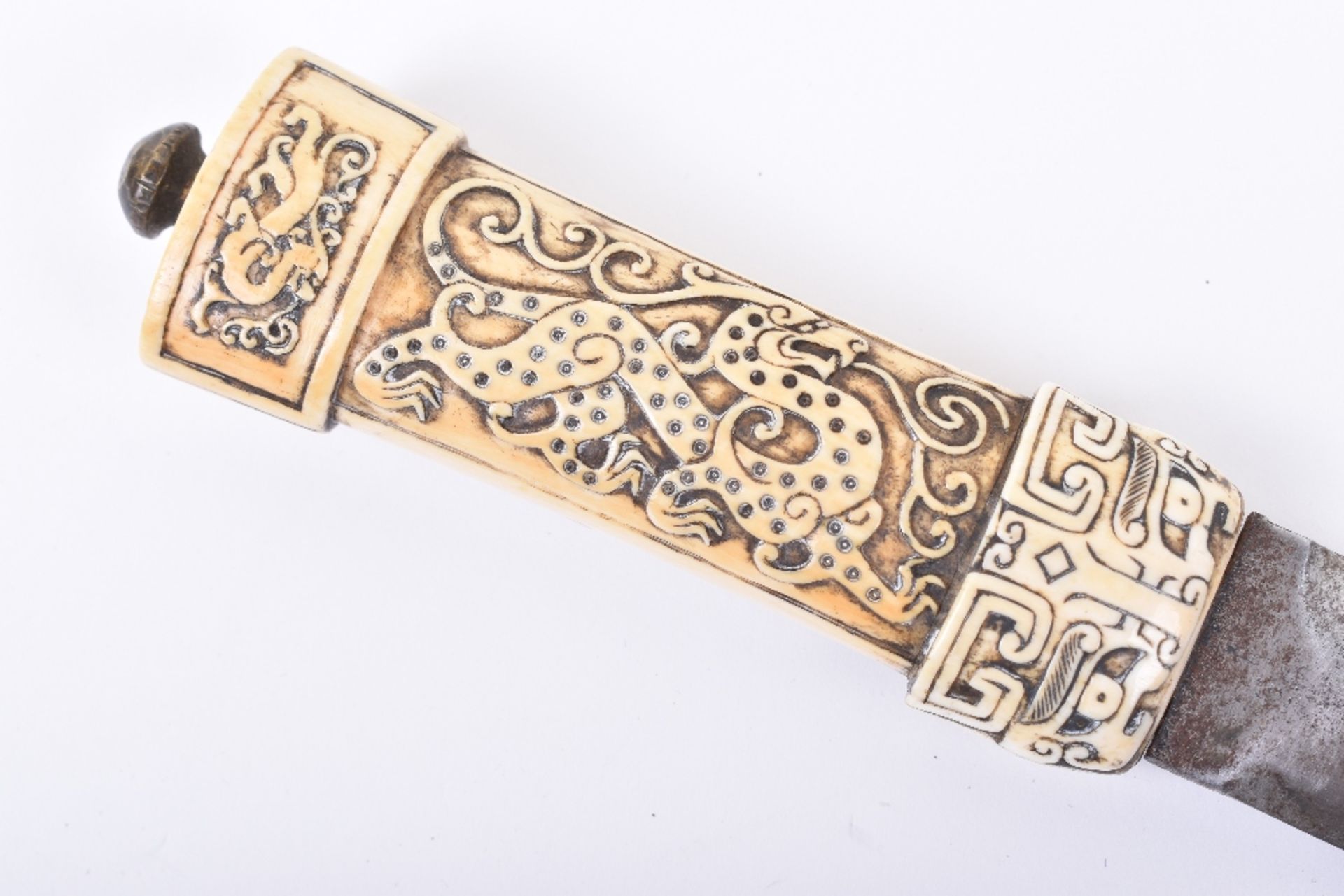 ^ Good Quality and Very Unusual Chinese Carved Ivory Dagger, 19th Century or Earlier - Image 10 of 13