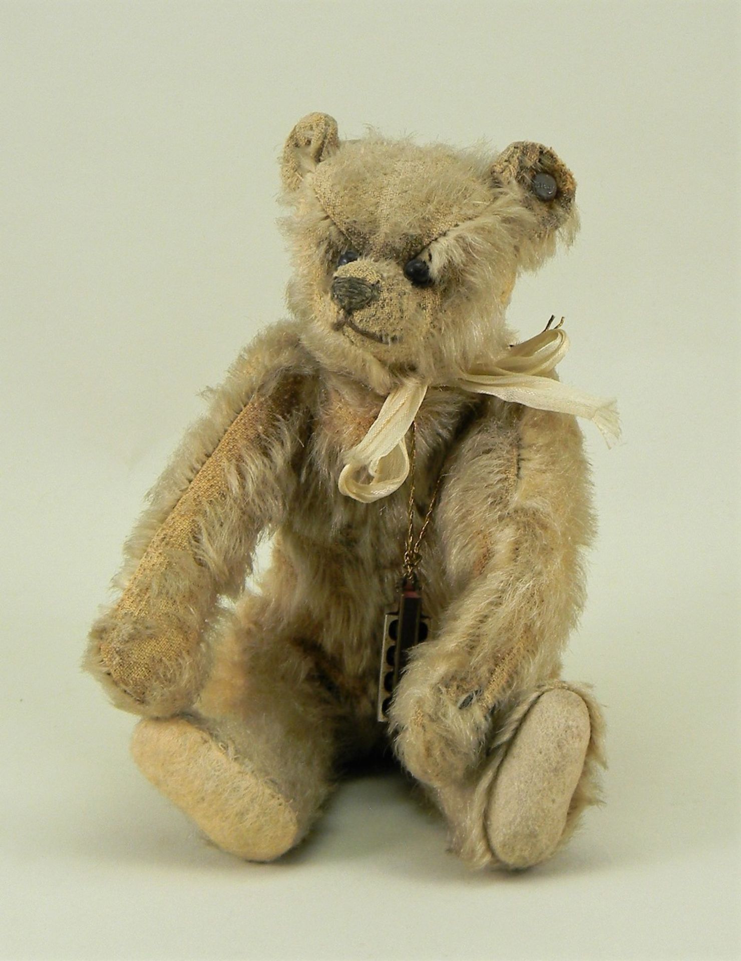 A small Steiff Teddy bear, German circa 1909,