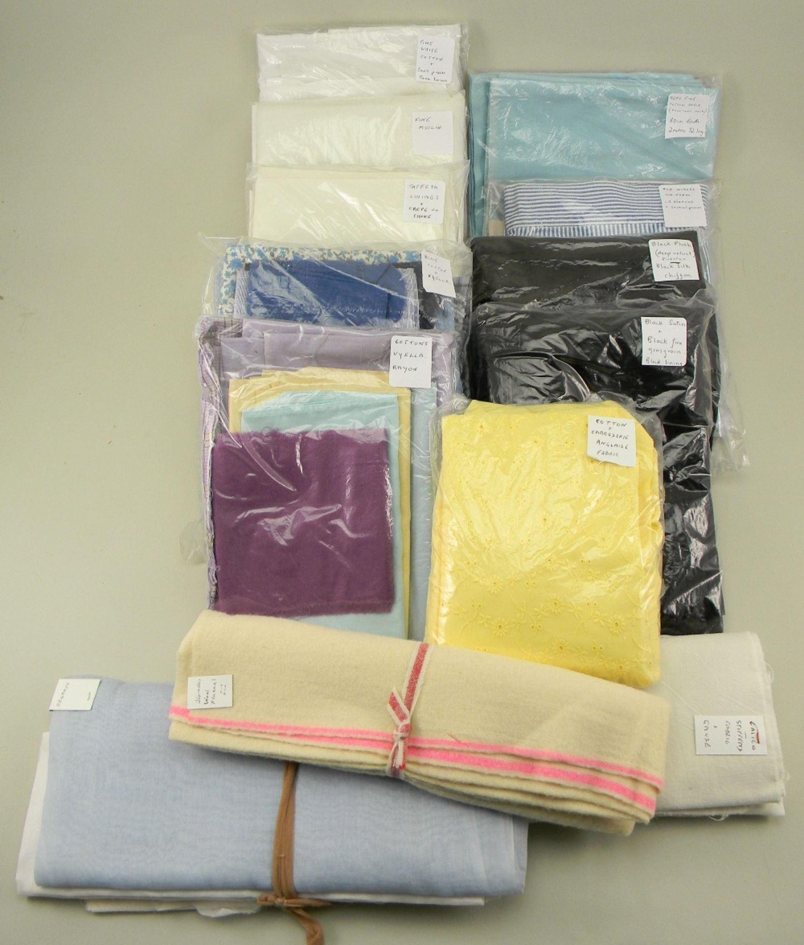 Assortment of material suitable for making dolls clothes, - Image 3 of 3