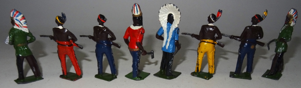 Britains VERY RARE VARIATION set 150, North American Indians on foot - Image 2 of 4