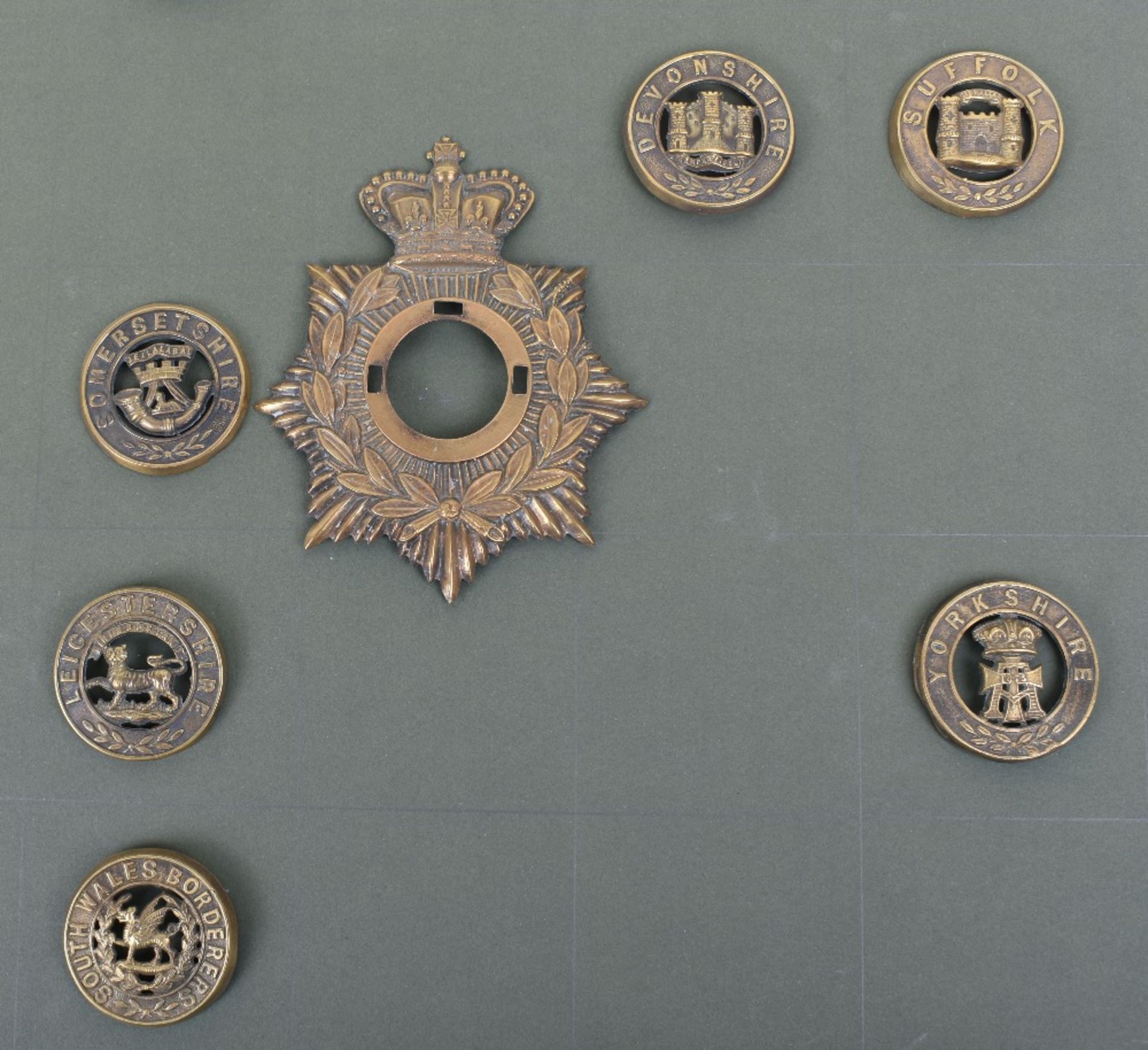 Military Helmet Plate and Centres - Image 4 of 5