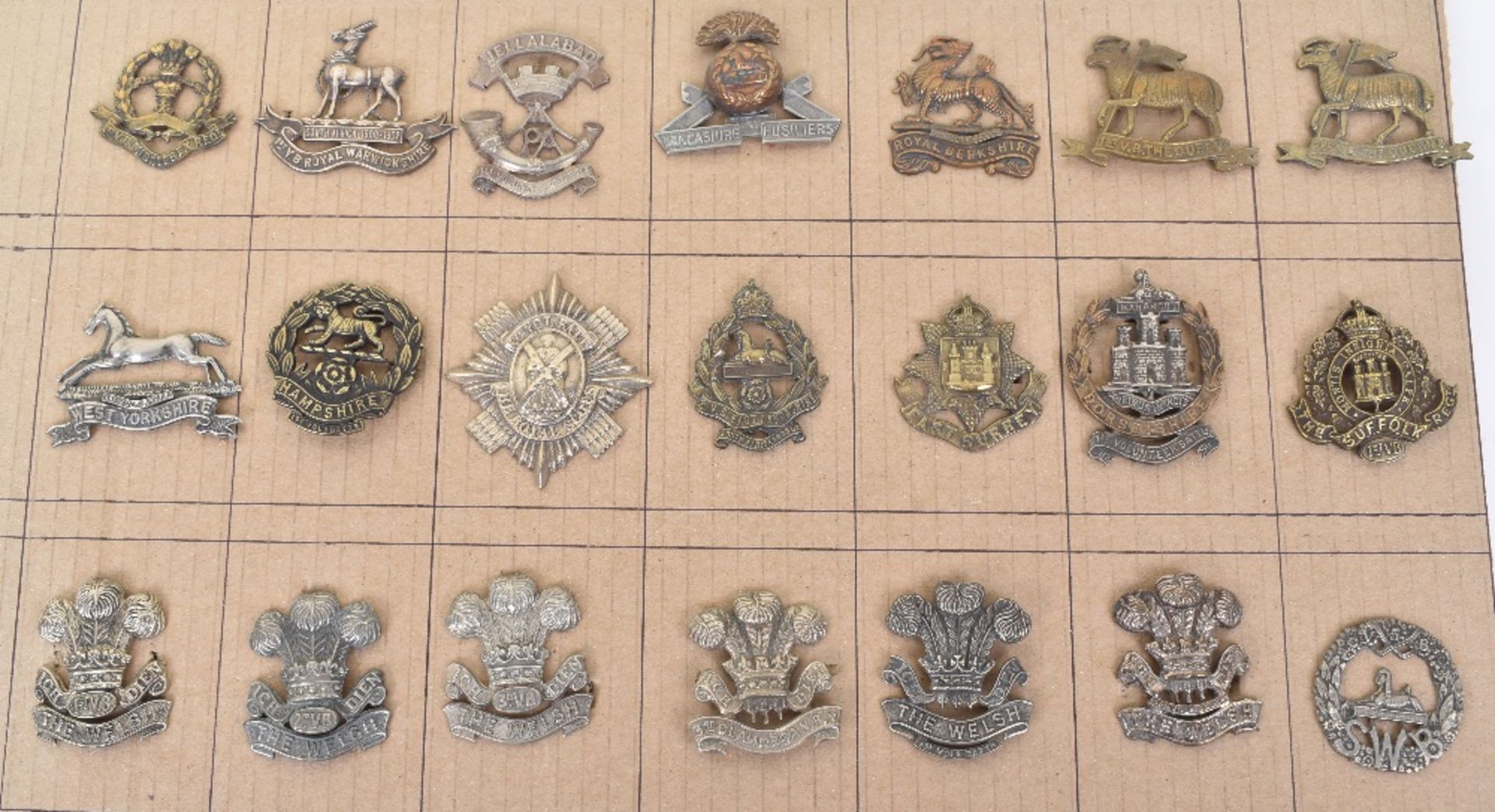 Military Cap Badges - Image 3 of 3