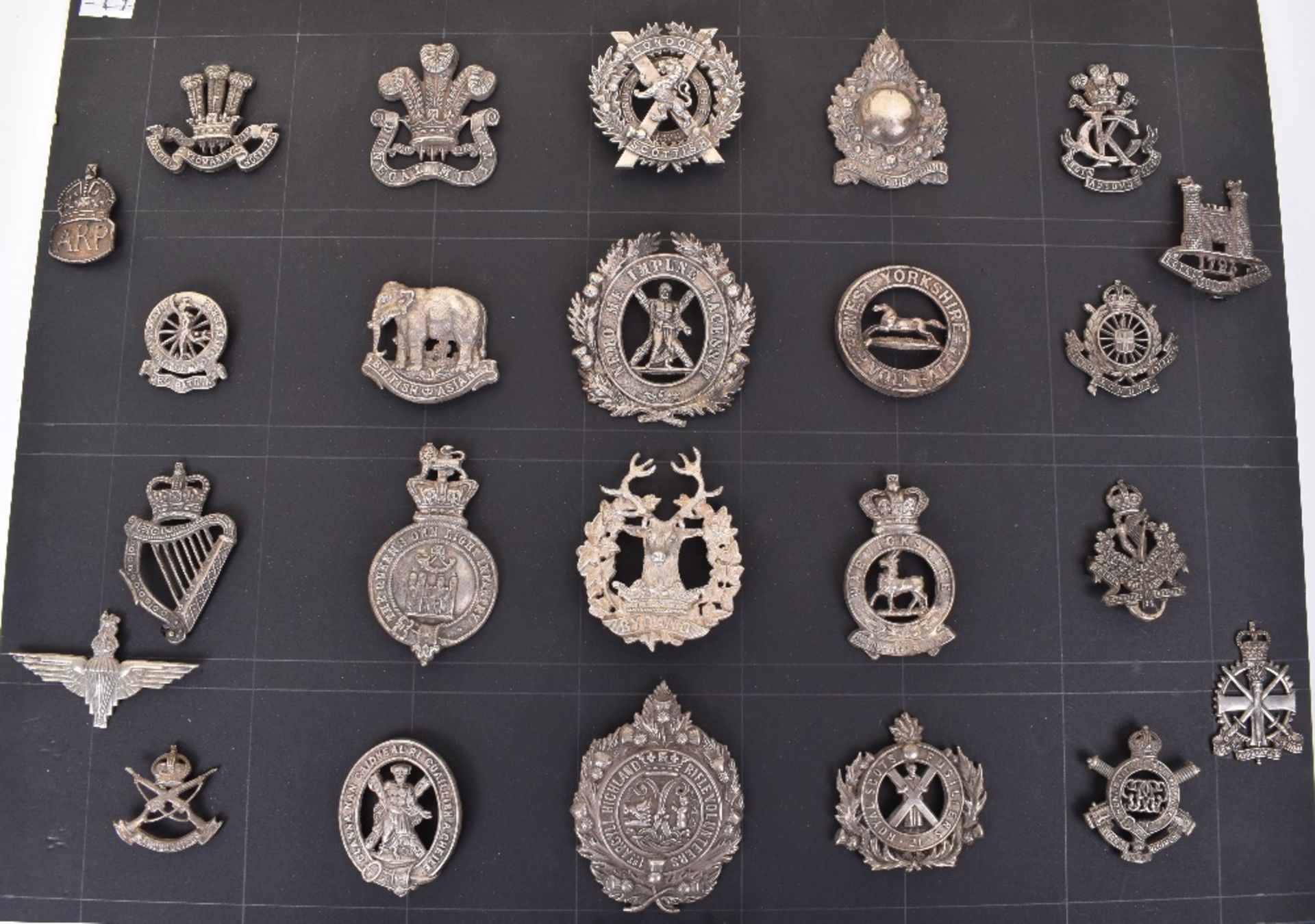 Military White Metal Badges - Image 3 of 3