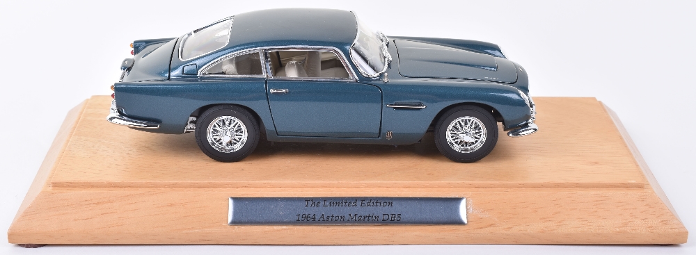 Danbury Mint 1964 Aston Martin DB5 Coupe - Image 2 of 4