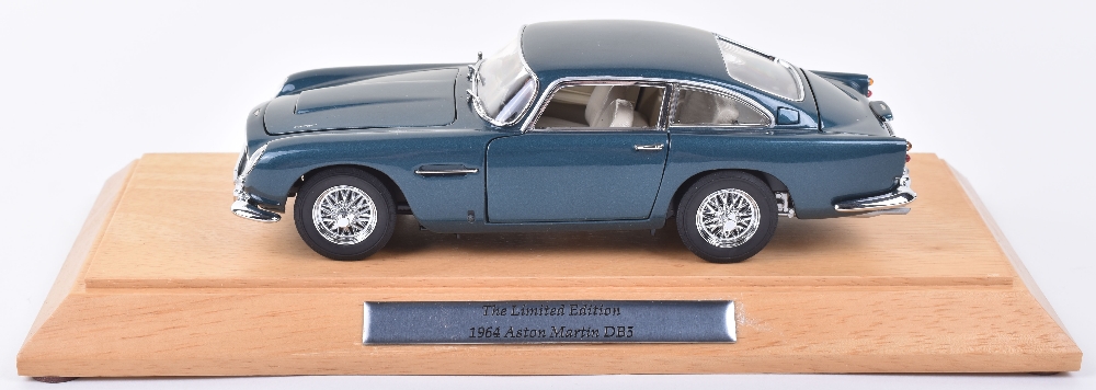 Danbury Mint 1964 Aston Martin DB5 Coupe - Image 3 of 4