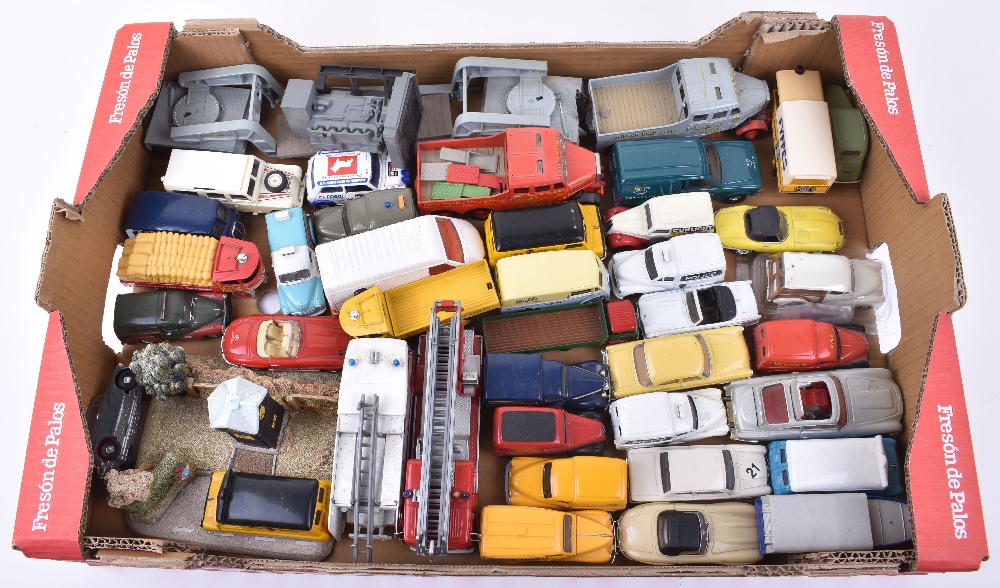 Quantity of Unboxed Corgi Classic, Commercial & Car Models - Image 2 of 2