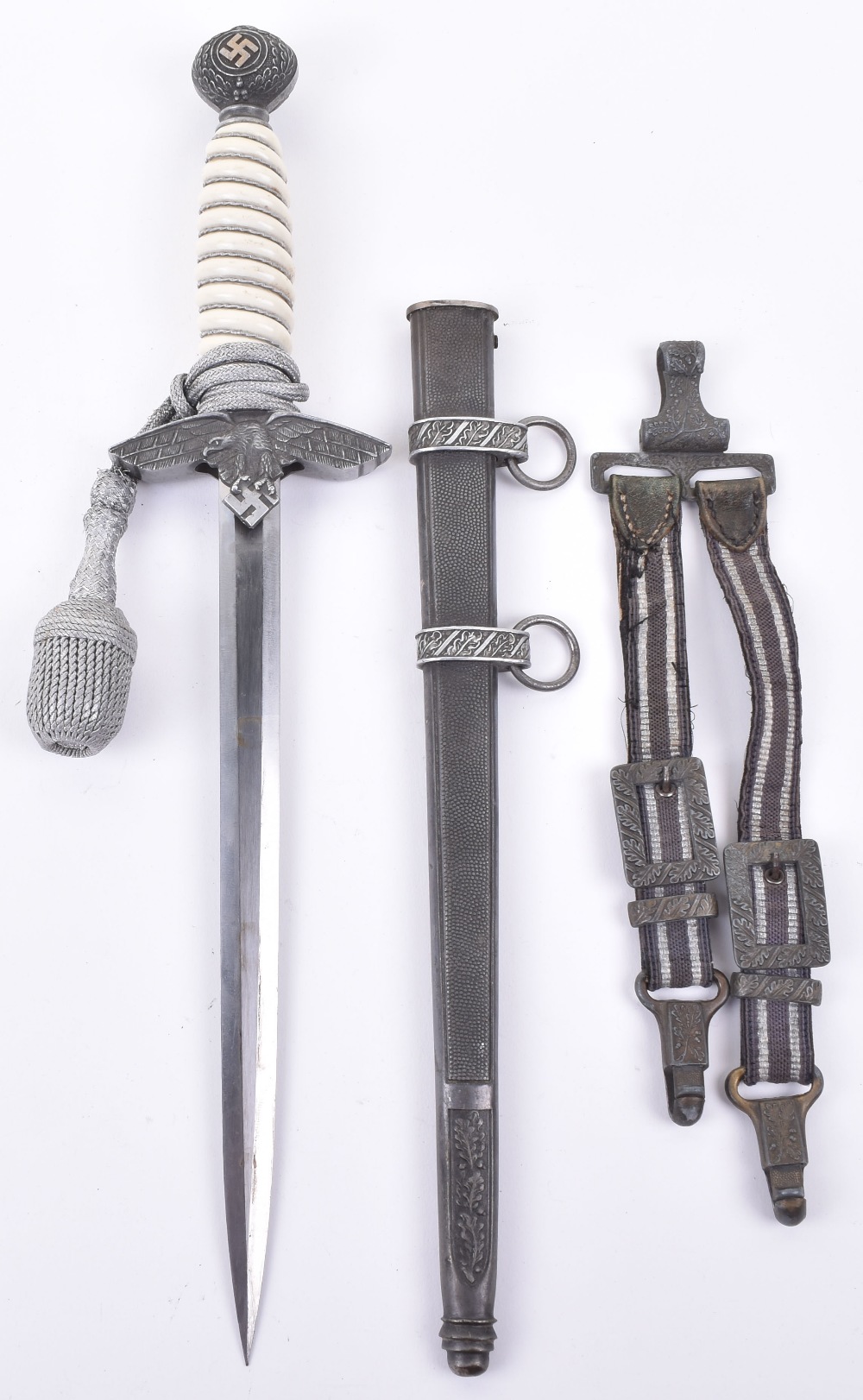 Luftwaffe 2nd Pattern Dress Dagger with Hanging Straps and Portepee by F W Holler