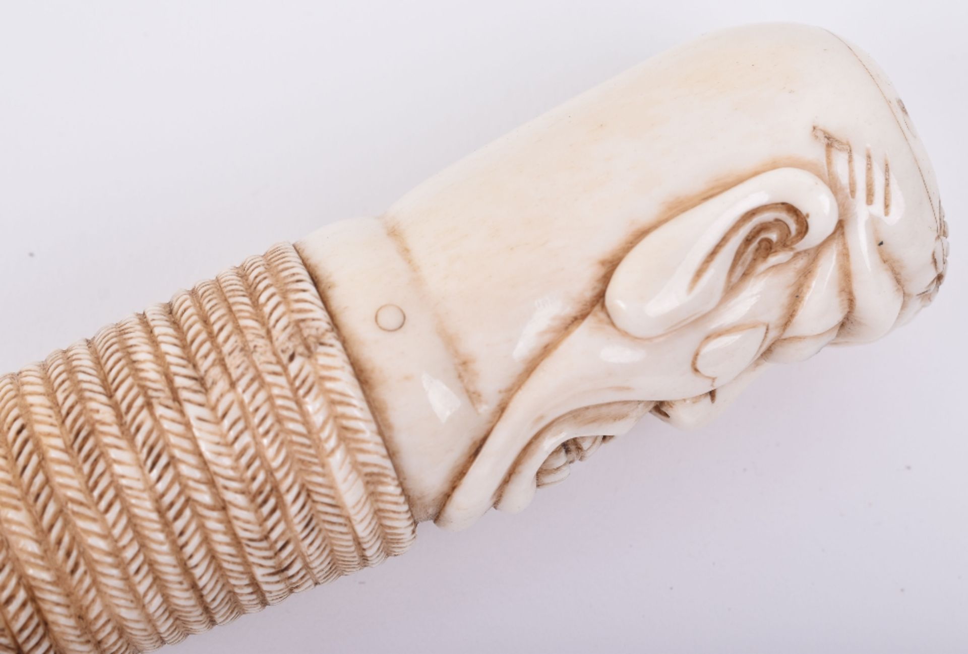 ^An early 20th century Japanese Okimono walking stick with carved ivory head - Image 2 of 10