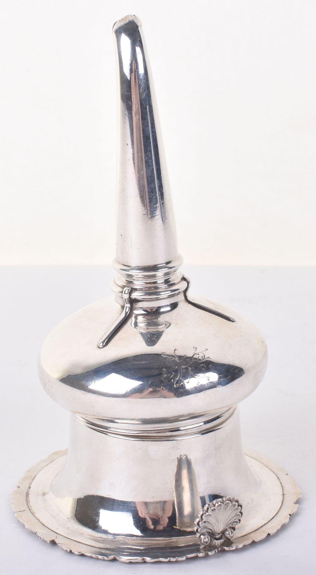 A Scottish William IV silver wine funnel, D.C. Rait, Glasgow 1830 - Image 4 of 11