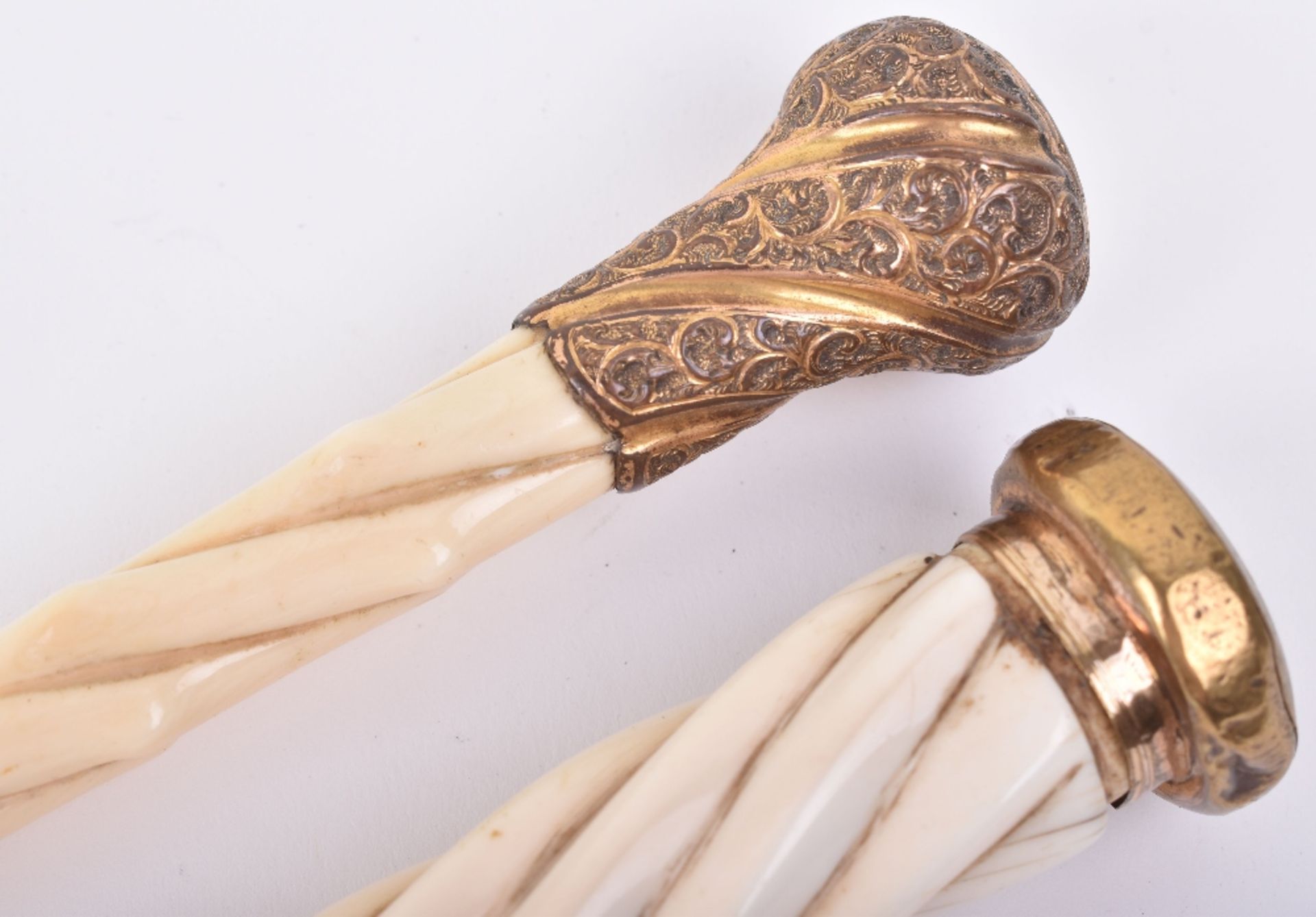 ^A 19th century ivory walking stick - Image 3 of 7