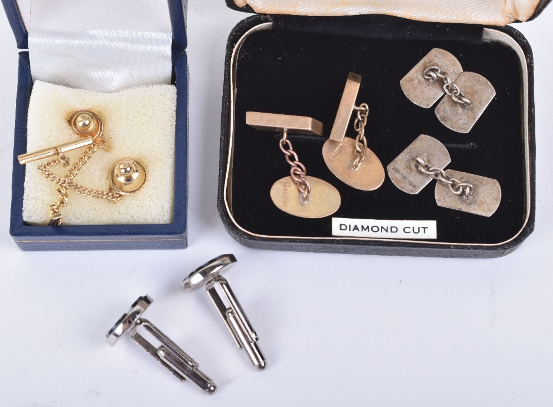 A pair of 9ct gold cufflinks with three others - Image 2 of 2