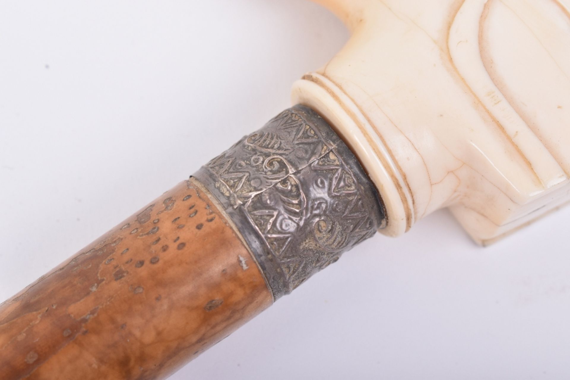 ^A late 19th century Indian ivory and malacca walking stick - Image 6 of 13