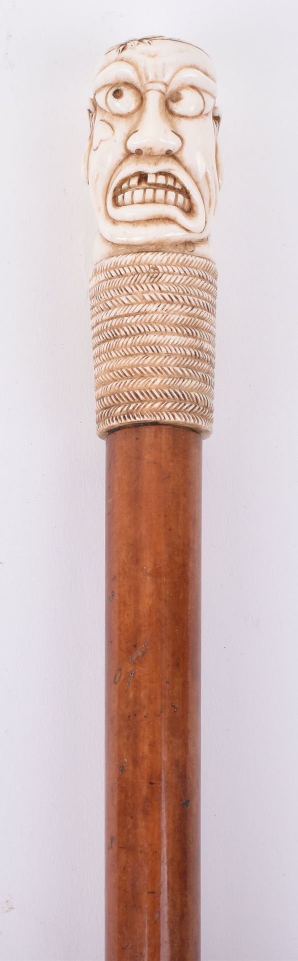 ^An early 20th century Japanese Okimono walking stick with carved ivory head - Image 9 of 10