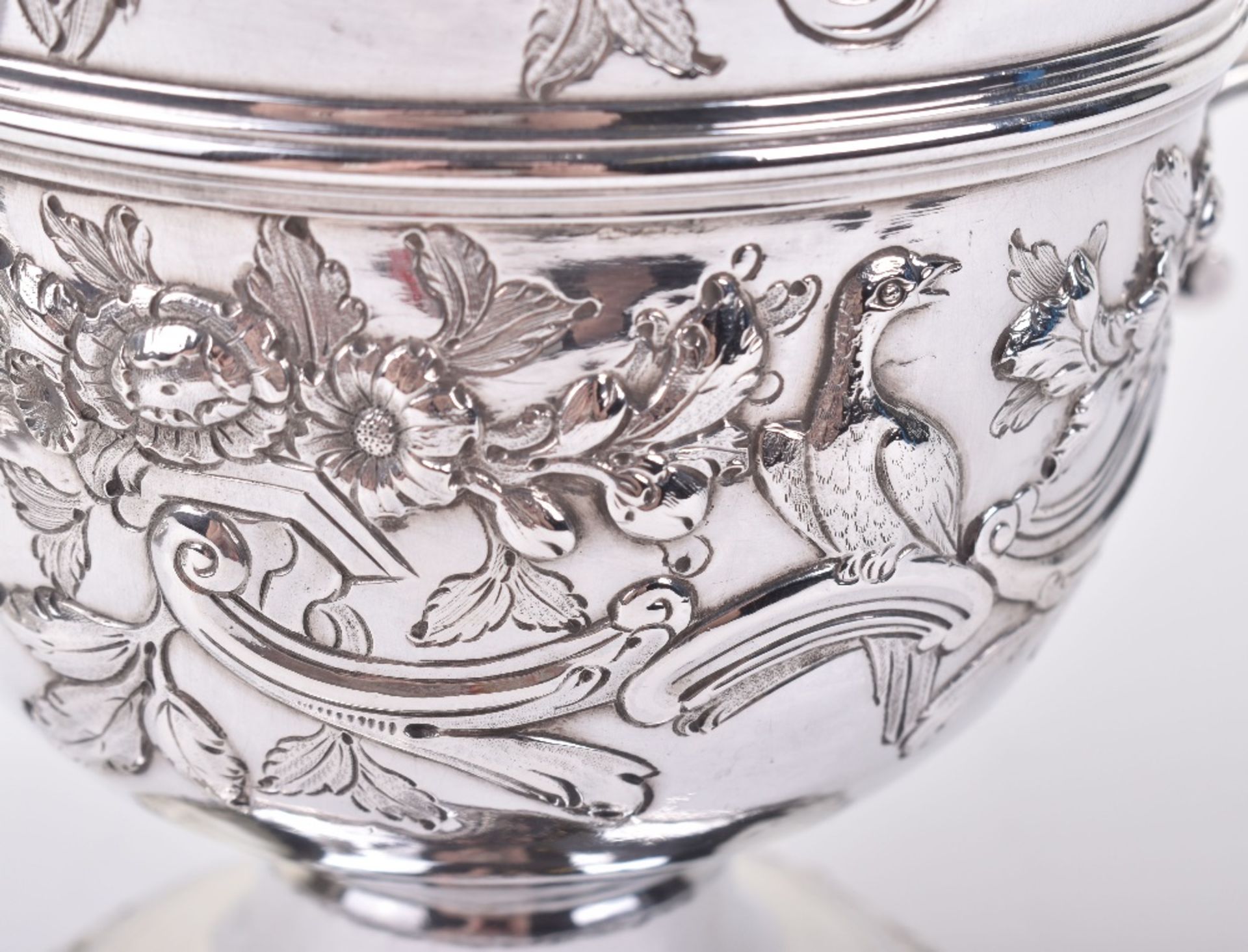 An Irish George III silver trophy cup and cover, William Townsend, Dublin 1771 - Image 9 of 12