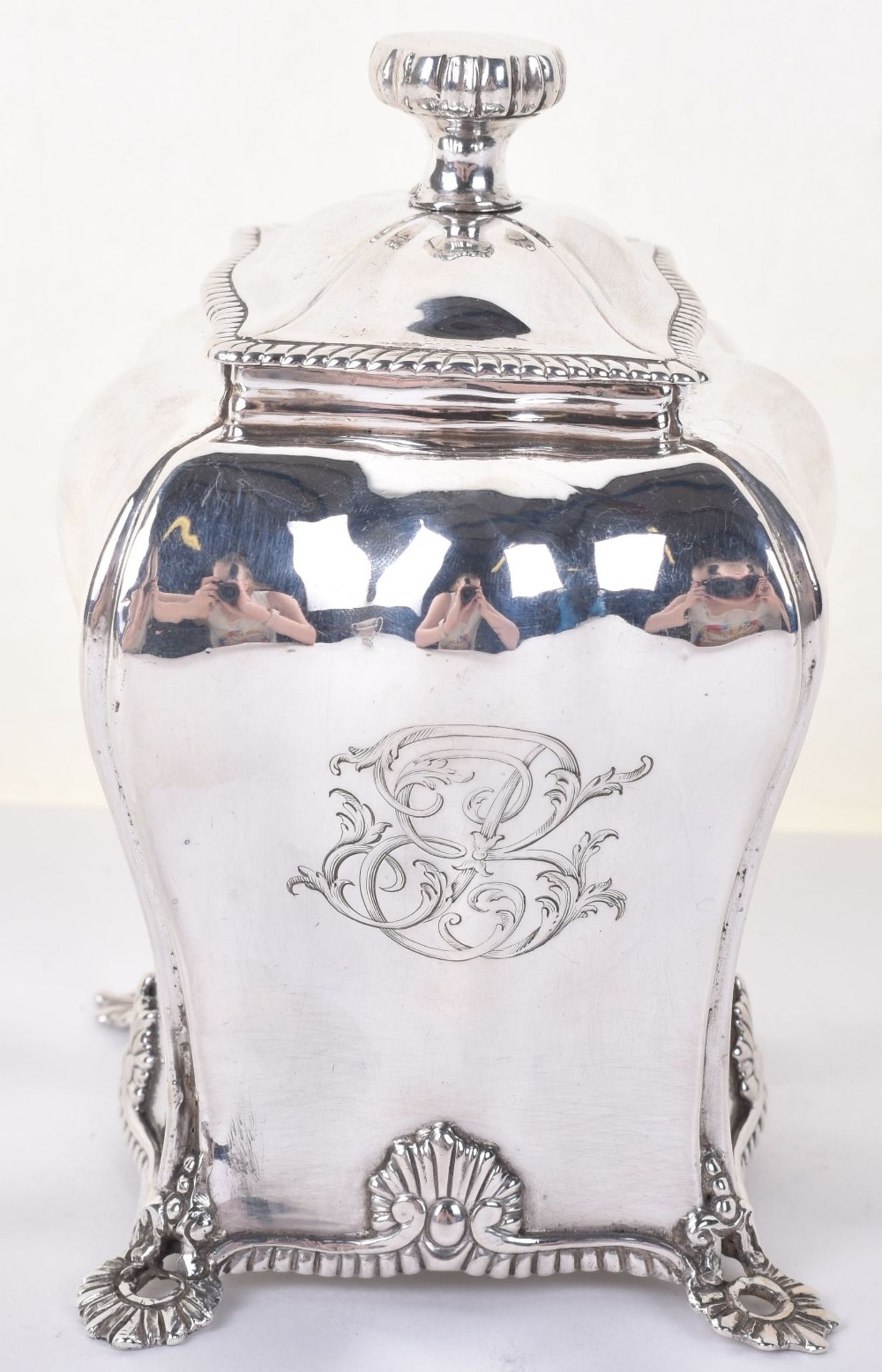 A George II silver tea caddy, Emick Romer, London 1759 - Image 9 of 12