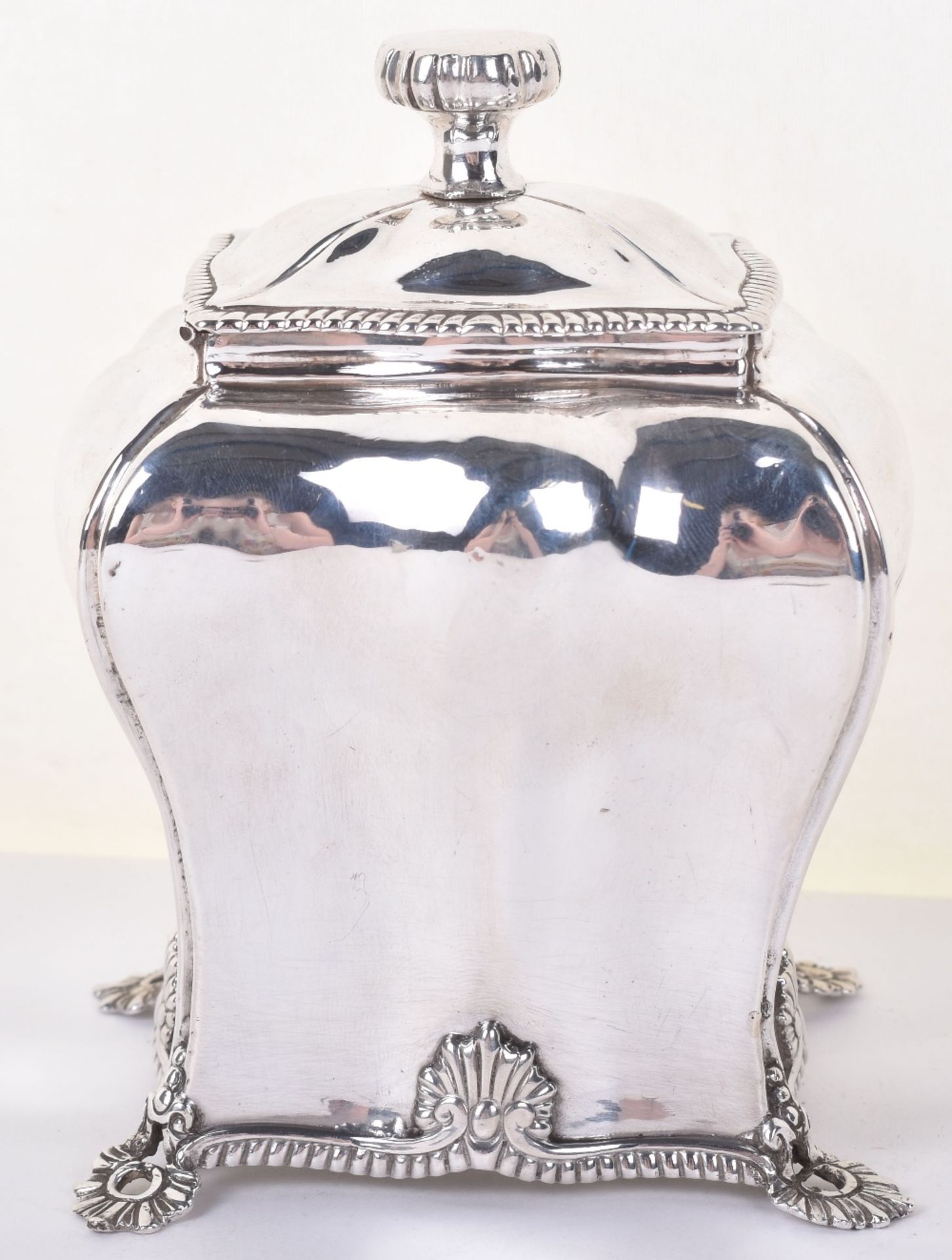 A George II silver tea caddy, Emick Romer, London 1759 - Image 3 of 12