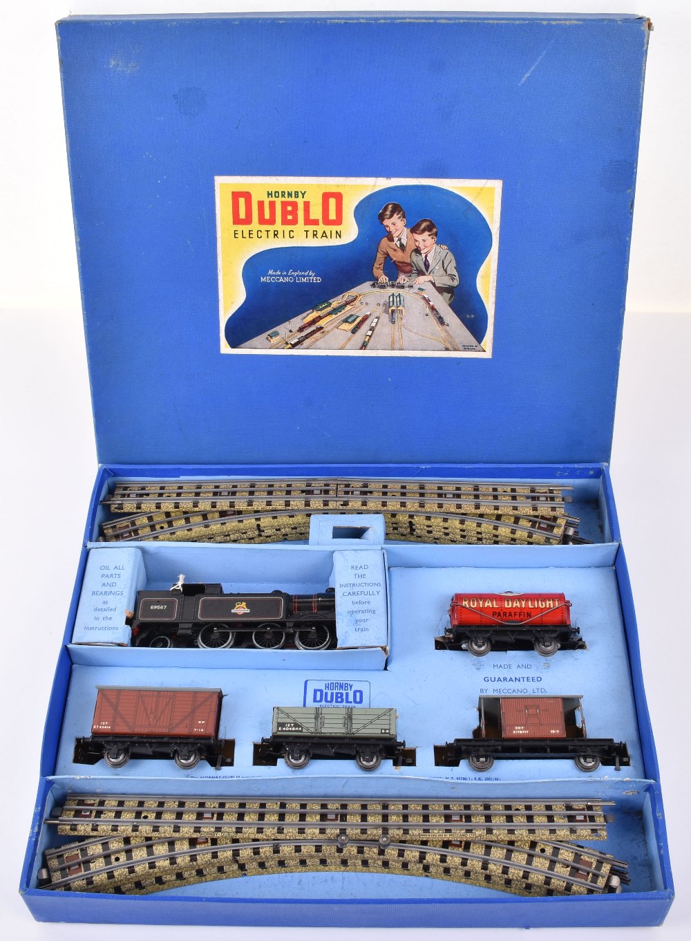 Hornby Dublo EDP17 B.R Tank Goods train 3-rail set