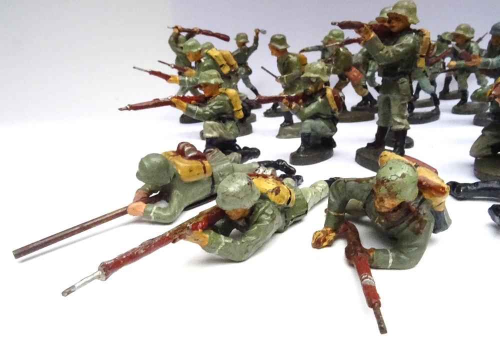 Elastolin 70mm scale German Army in action - Image 6 of 6