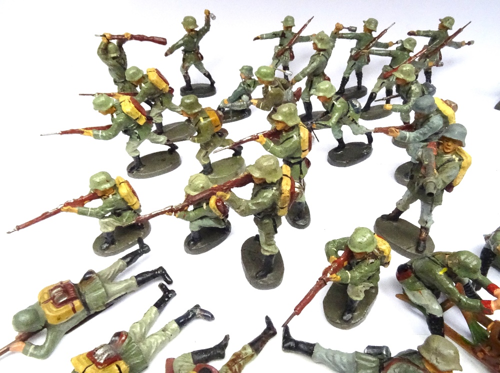 Elastolin 70mm scale German Army in action - Image 5 of 6