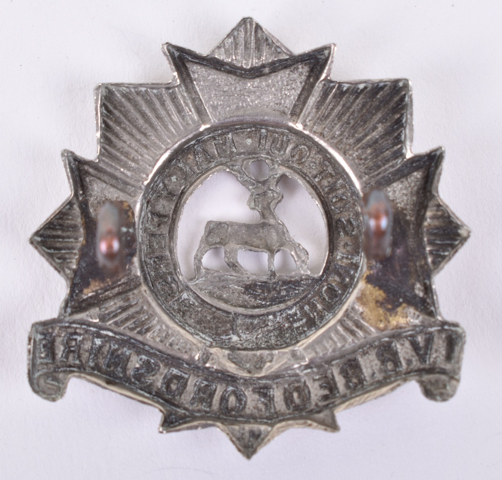 1st Volunteer Battalion Bedfordshire Regiment Forage Cap Badge - Image 2 of 2