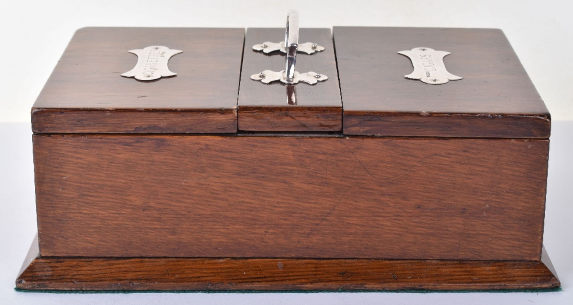 An early 20th century oak and silver cigar & cigarette box, by Middleton, Chapman & Son, London 1904 - Image 7 of 7