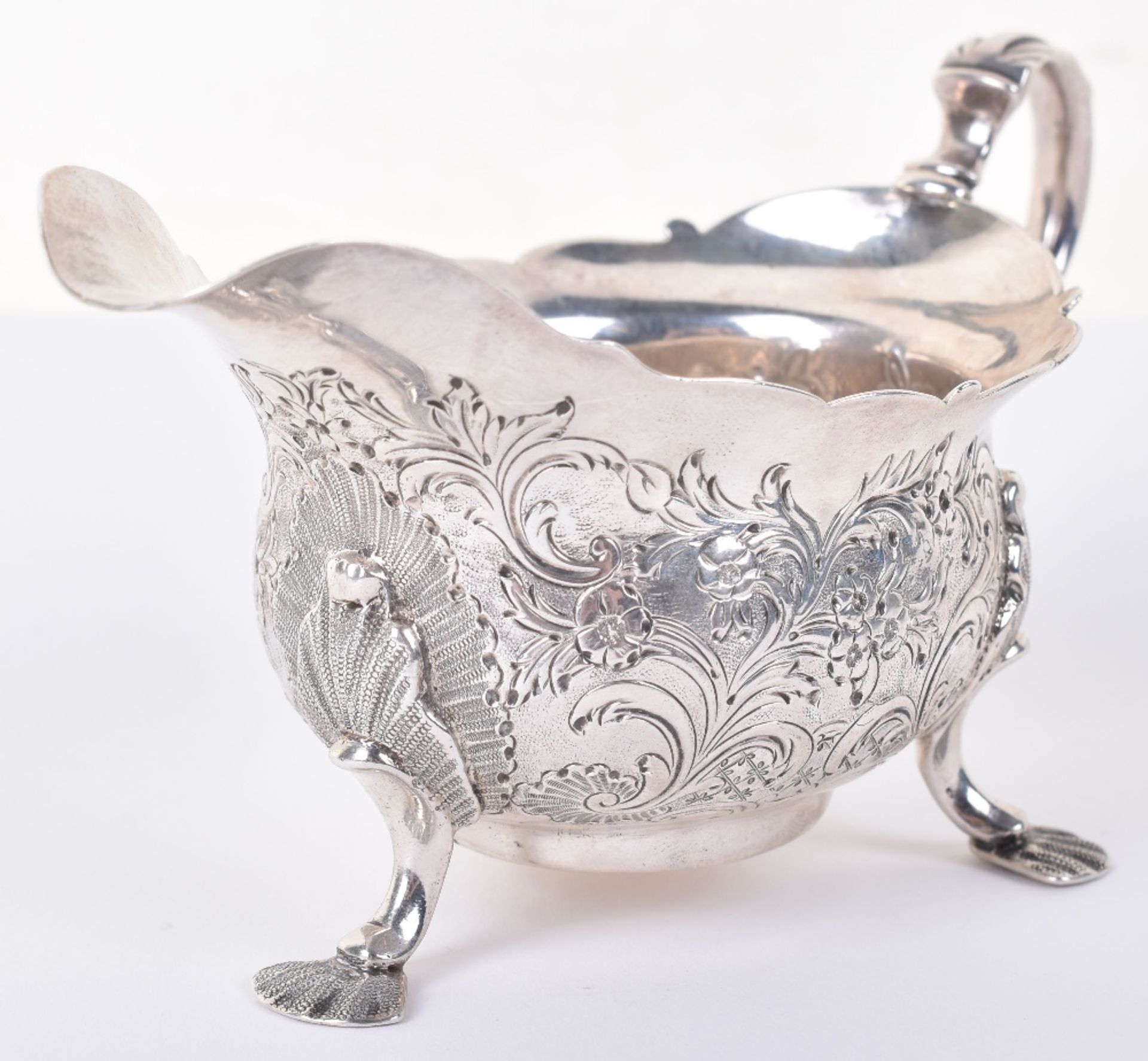 A fine George II silver sauce boat, by John Pollock, London 1747 - Image 6 of 8