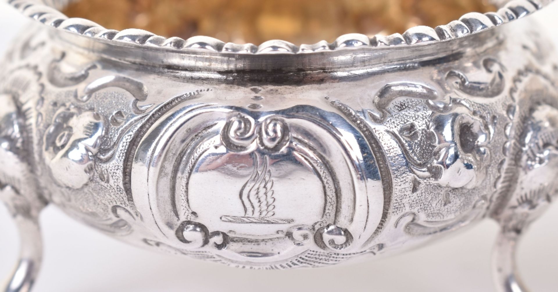 A pair of Victorian silver salt cellars, by Robert Hennell II, London 1855 - Image 2 of 7