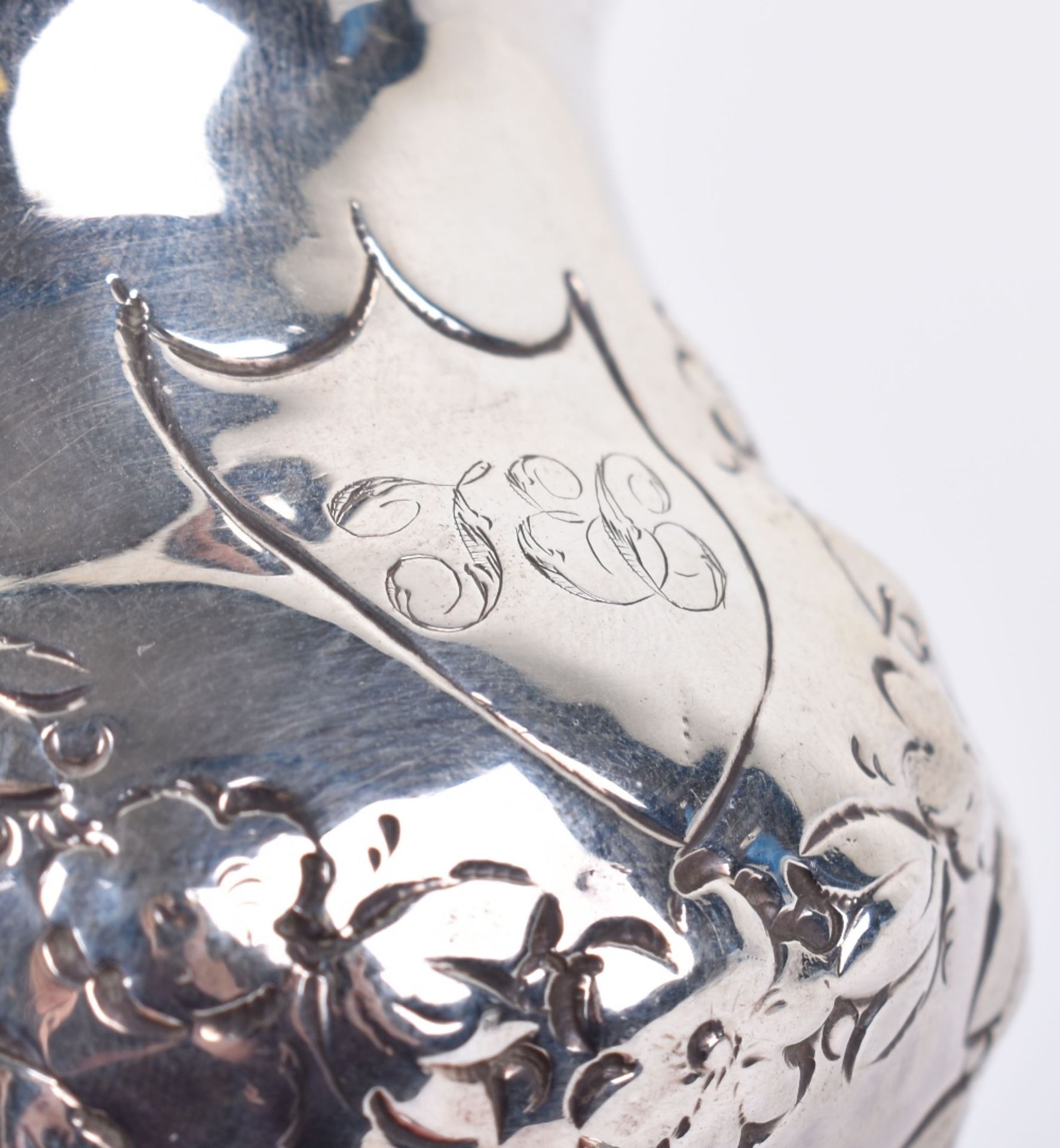 A George III silver cream jug, London 1773 - Image 7 of 9