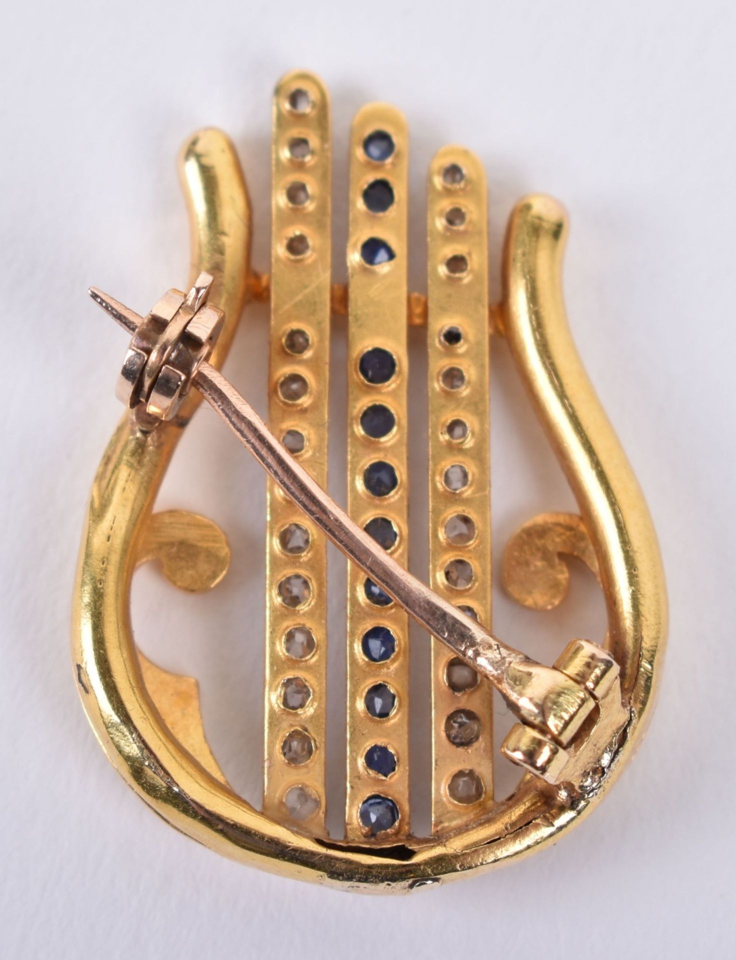 An unmarked gold, diamond and sapphire brooch - Image 3 of 4