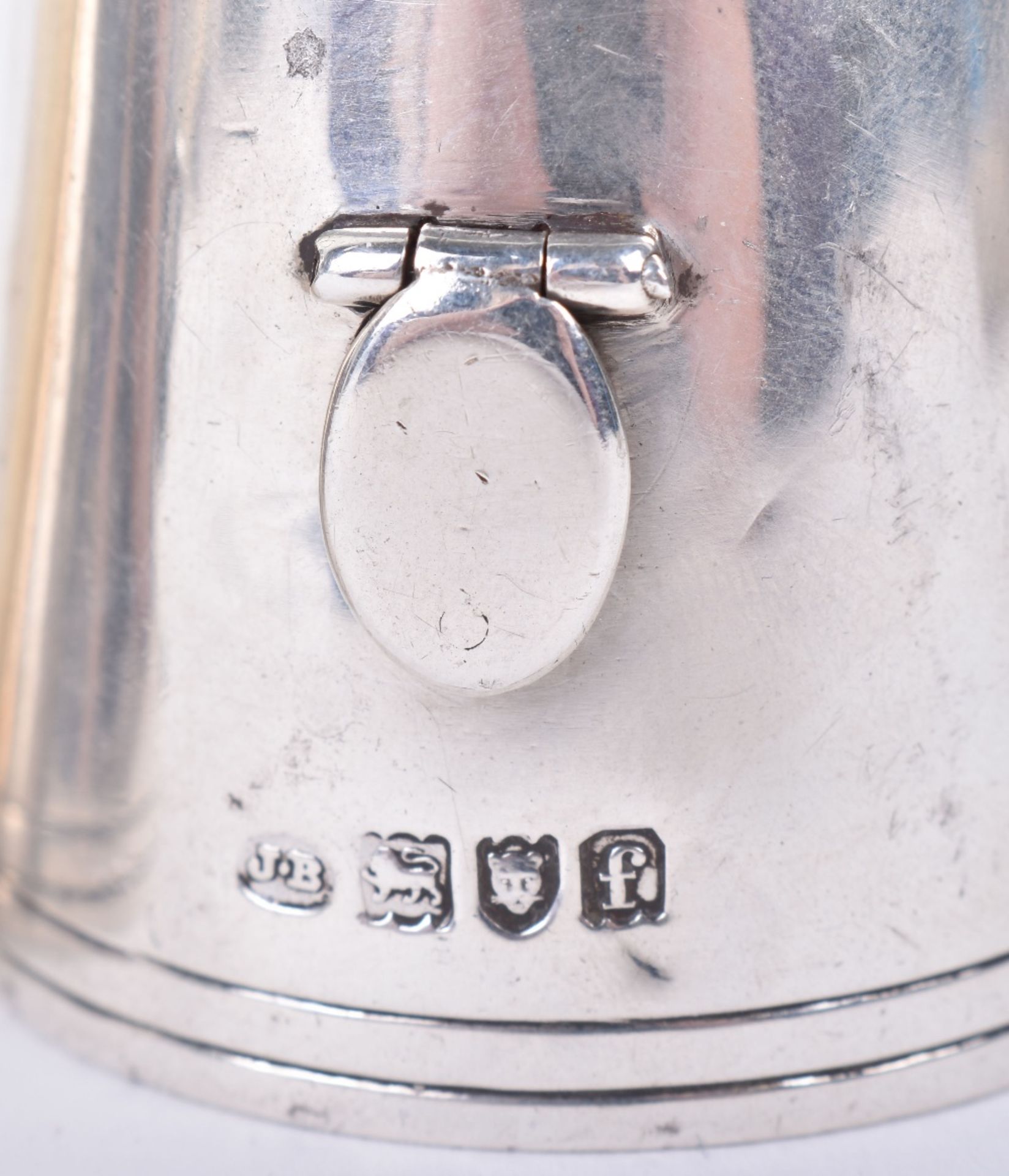 A rare pair of silver pepper mills in the form of milk churns, Joseph Braham, London 1901 - Image 4 of 7