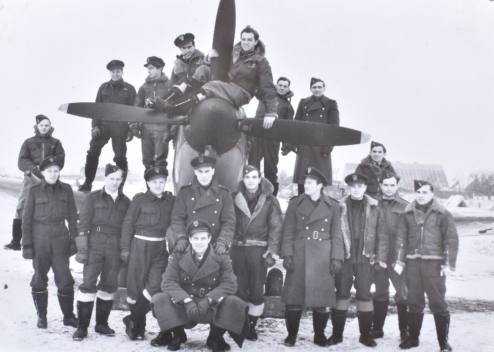 Outstanding WW2 Polish Fighter Pilots Photograph Album Grouping of Flight Lieutenant Antoni Lipkowsk - Image 22 of 42