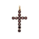 Cross in yellow gold and garnets