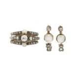 Lot of pair of low-titled gold earrings and ring, silver, pearls and diamonds