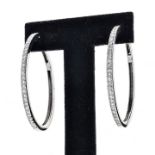 Pair of hoop earrings in white gold and diamonds