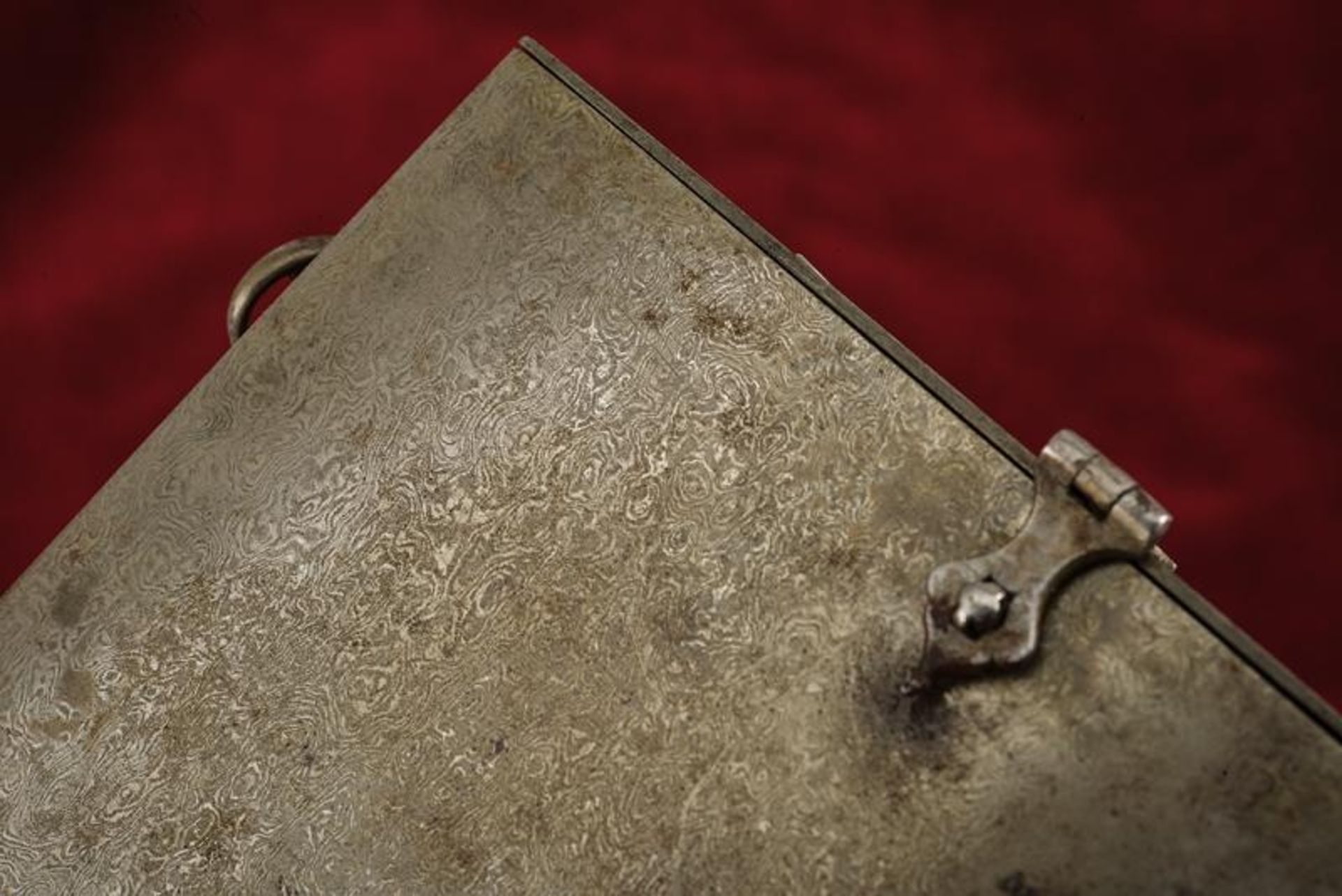 A small iron Quran box - Image 3 of 6