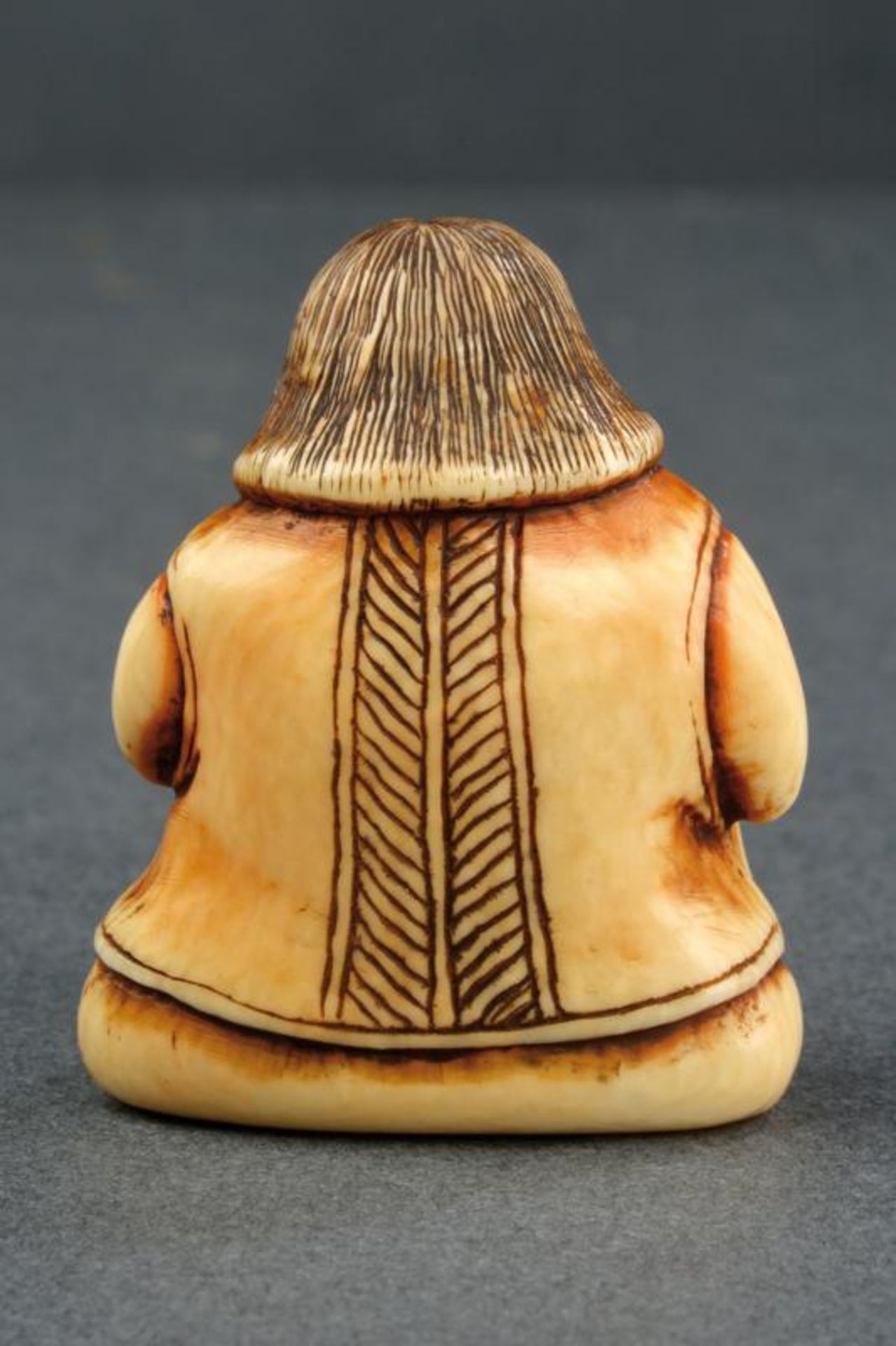 A netsuke - Image 3 of 3