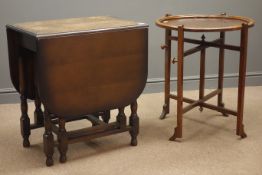 Mid 20th century folding and collapsible oak folding card/coffee table,