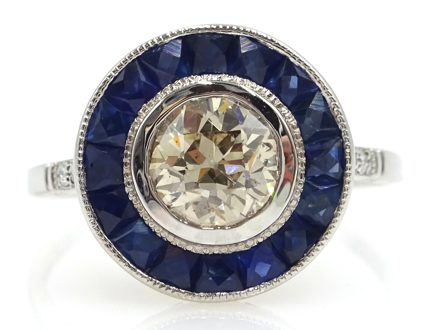 18ct white gold (tested) Art Deco style sapphire and diamond circular ring, central diamond 0. - Image 2 of 5