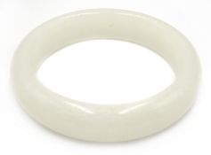 Ivory colour jade bangle Condition Report <a href='//www.davidduggleby.