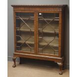 Early 20th century mahogany display cabinet, two astragal glazed doors enclosing three shelves,