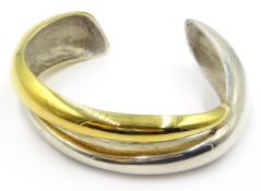 Silver and silver-gilt cross-over bangle hallmarked approx 2.