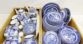 Collection of blue and white 'Old Willow' pattern dinner and tea ware,