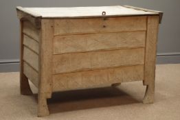 Late 19th century beech feather edge board chest, removable lid, stile supports, W96cm, H70cm,