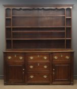 George III oak Welsh dresser, projecting cornice, shaped frieze, three display shelves,