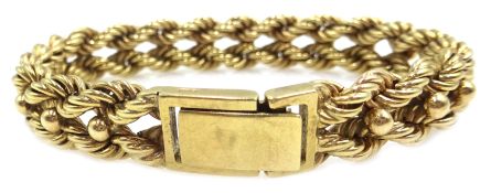 9ct gold heavy rope twist bracelet 42.