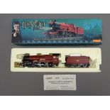 Hornby 'OO' gauge Harry Potter Hogwarts Express 4-6-0 locomotive 'Hogwarts Castle' No.