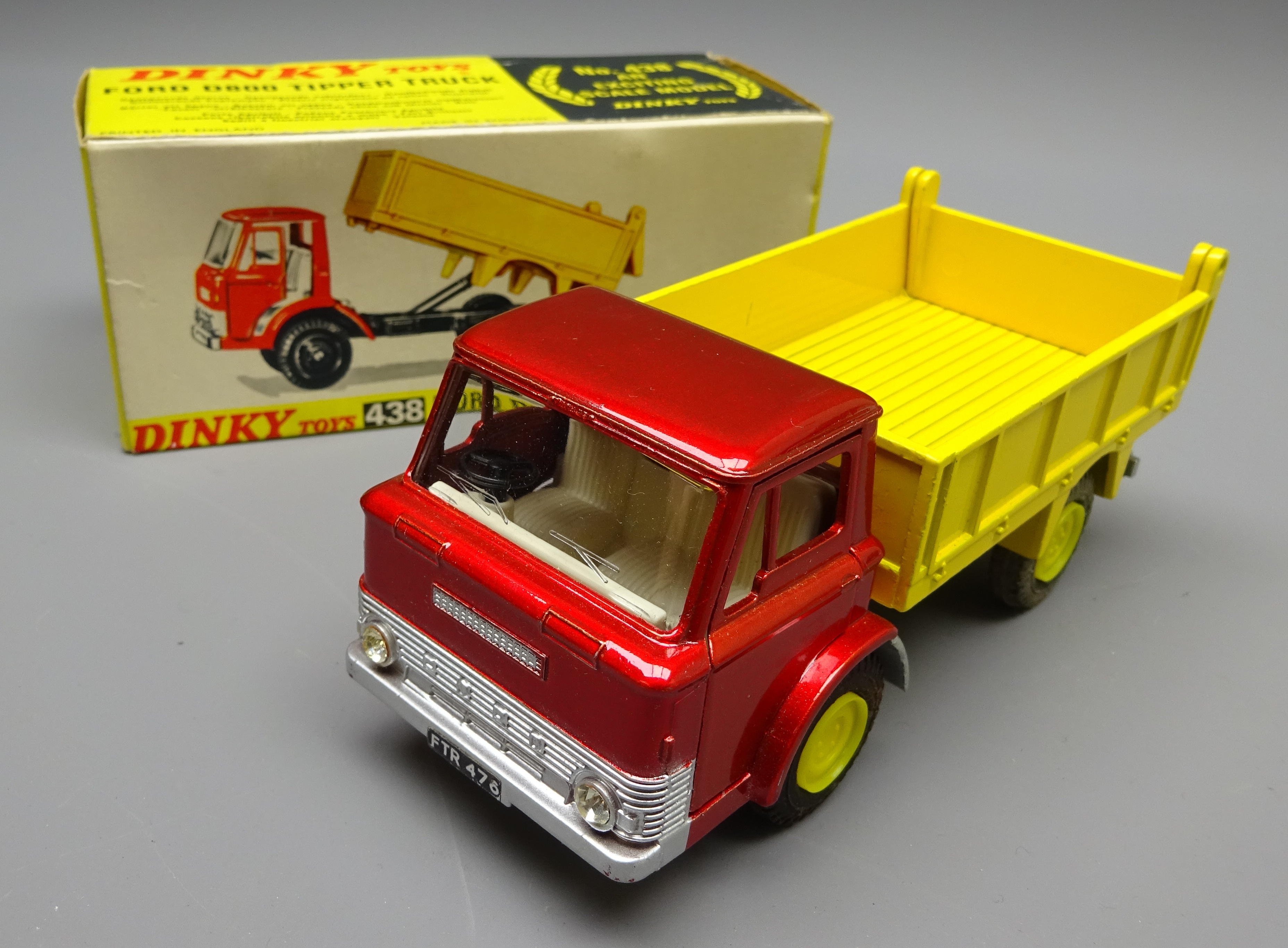 Dinky Ford D800 Tipper Truck,