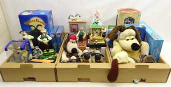 Quantity of Wallace & Gromit toys, ornaments and collectibles including; hot water bottle cover,